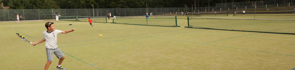 Tennis in Surrey, mini tennis, pre-school tennis, tots tennis